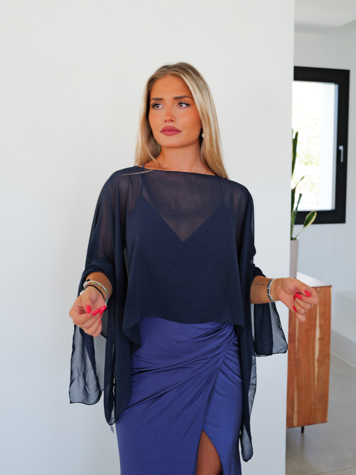 Xaile em gaze azul-marinho