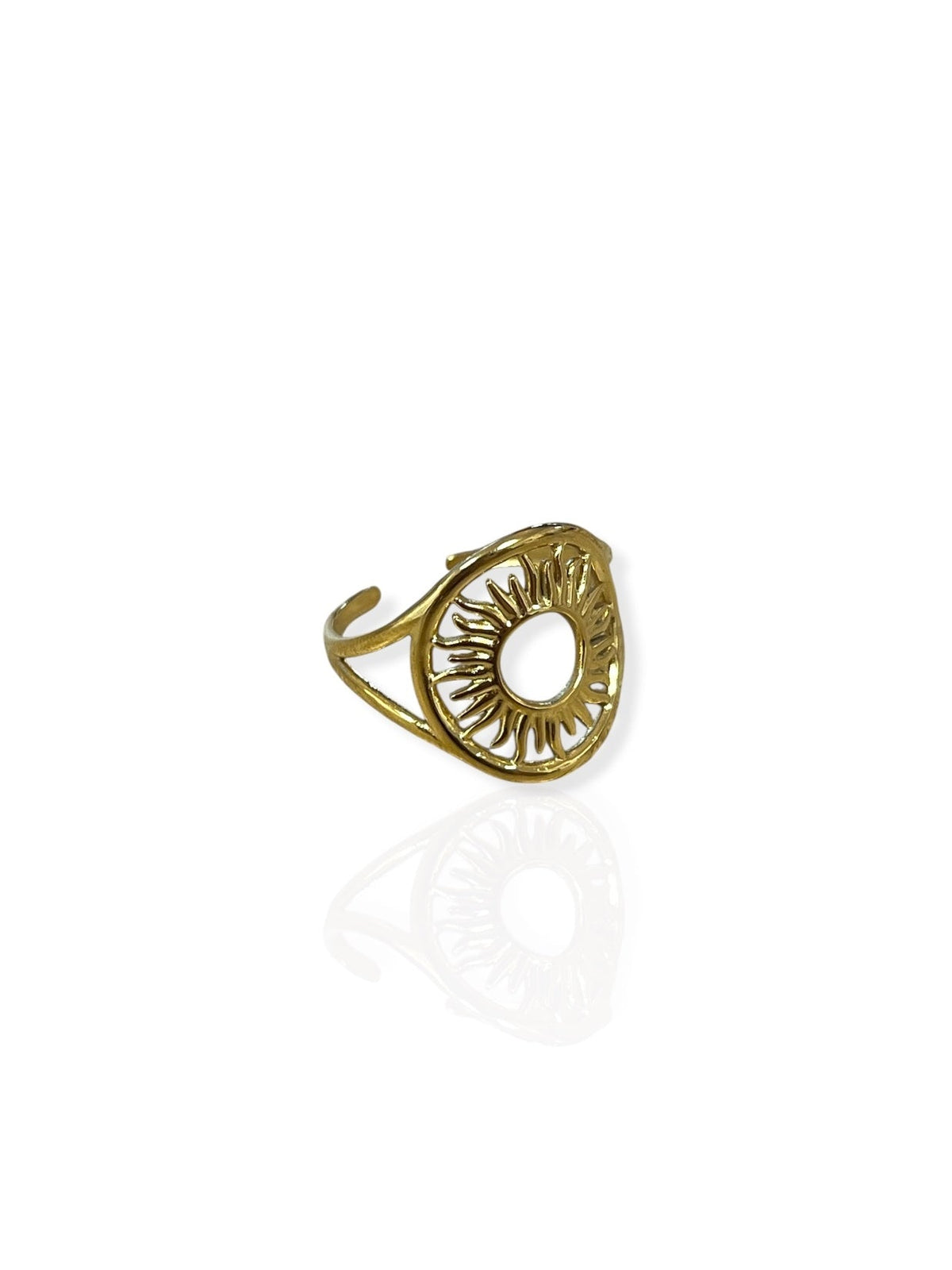 Anel oval com sol dourado