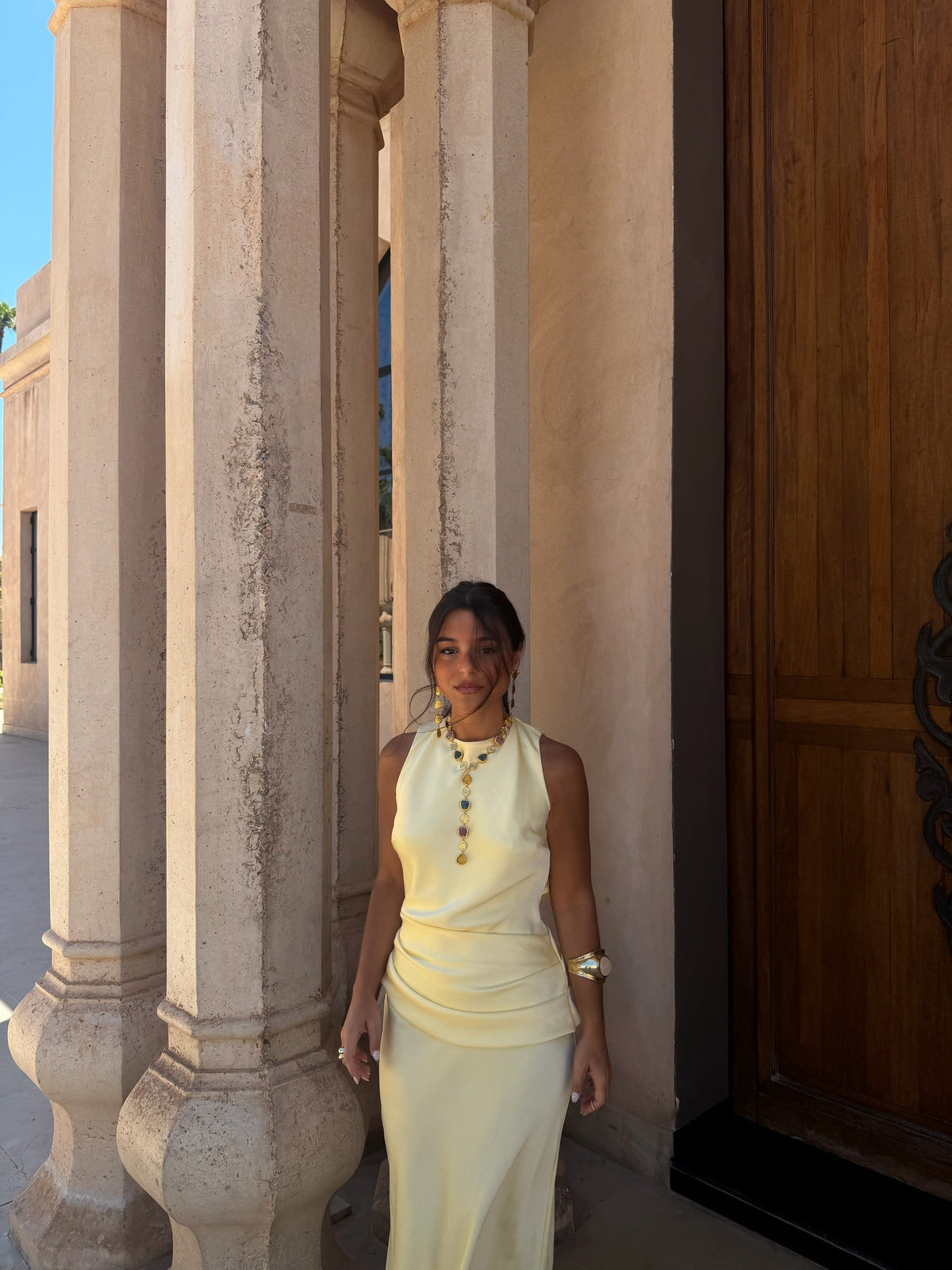 Vestido Medina amarelo-claro