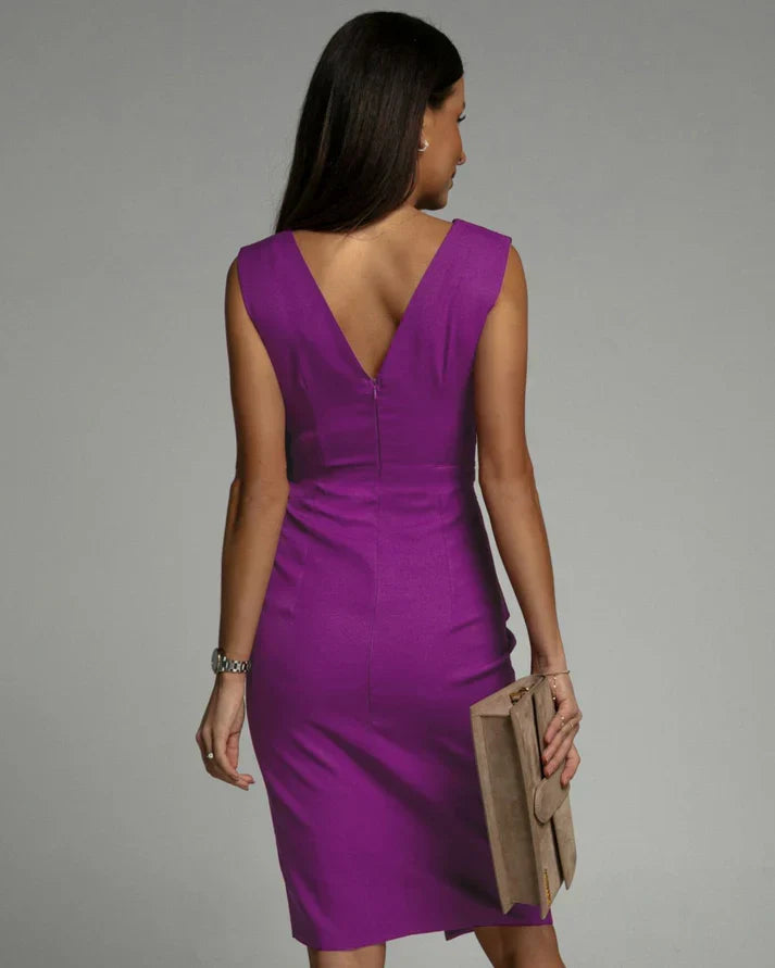Vestido Sophie justo com decote em V