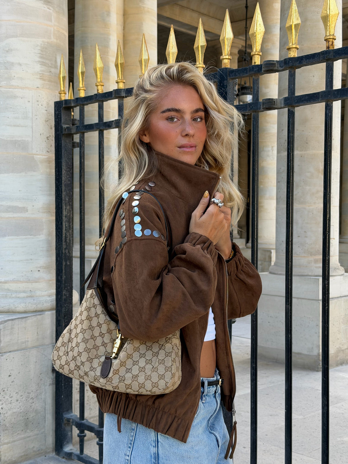 Jaqueta bomber Sasha com tachas
