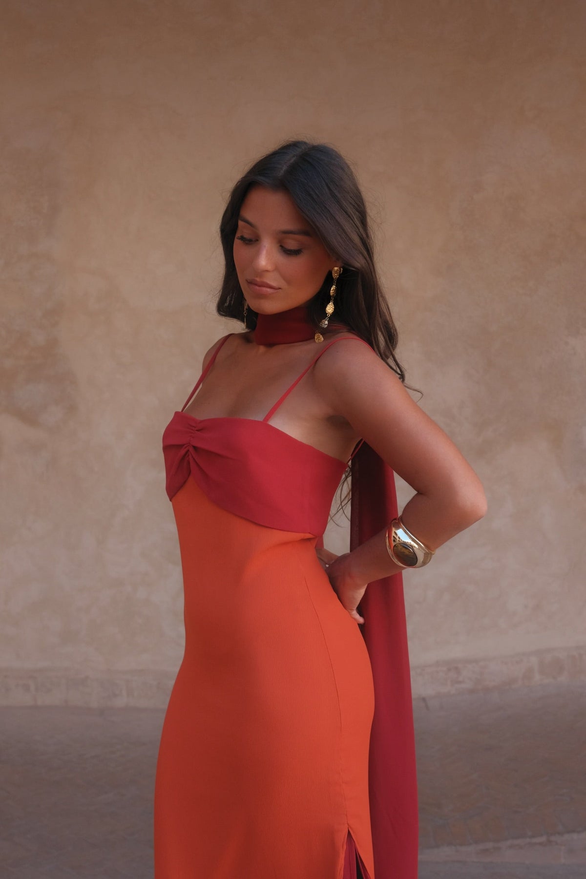 Vestido Zahara laranja e vermelho