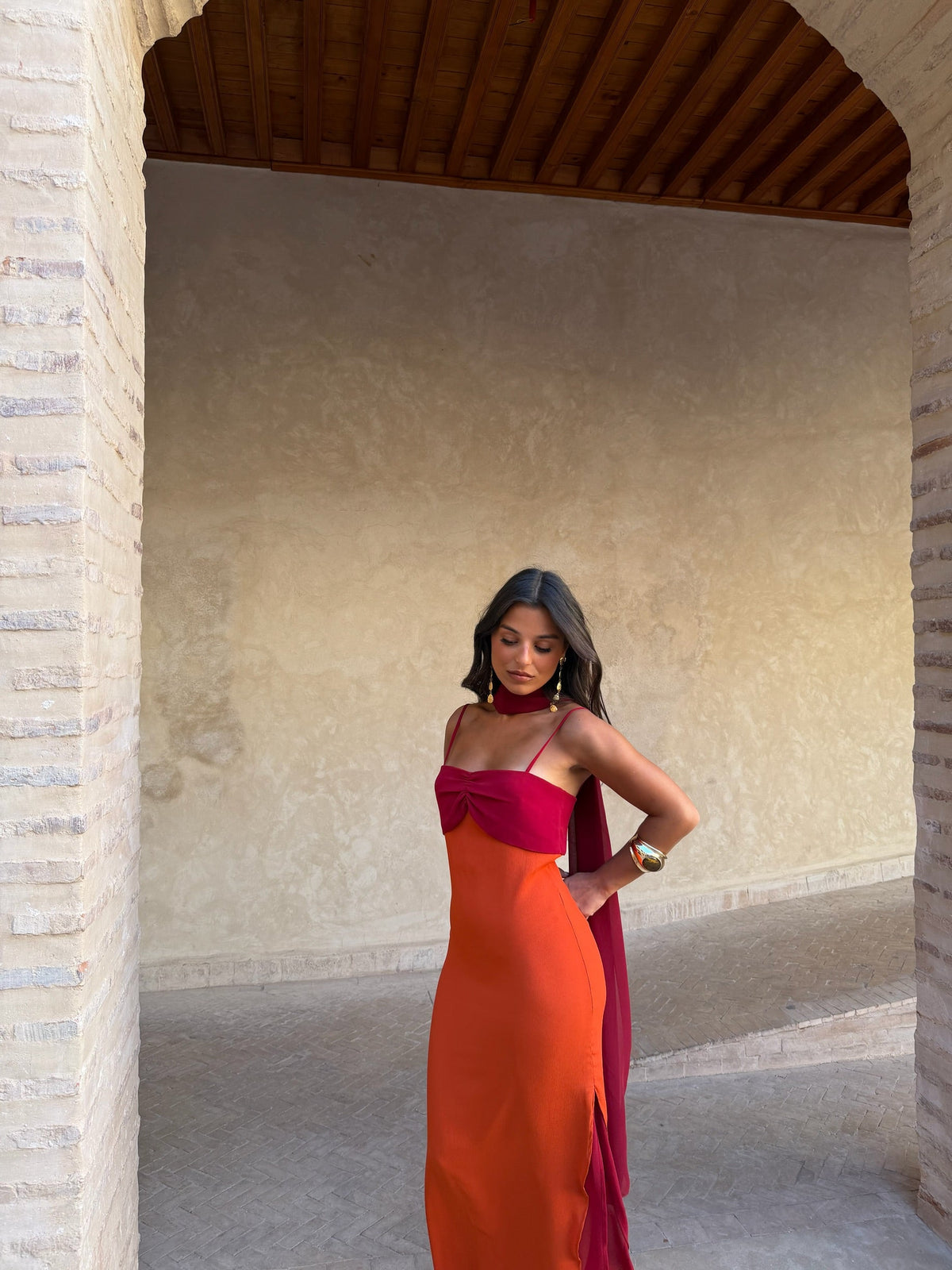 Vestido Zahara laranja e vermelho
