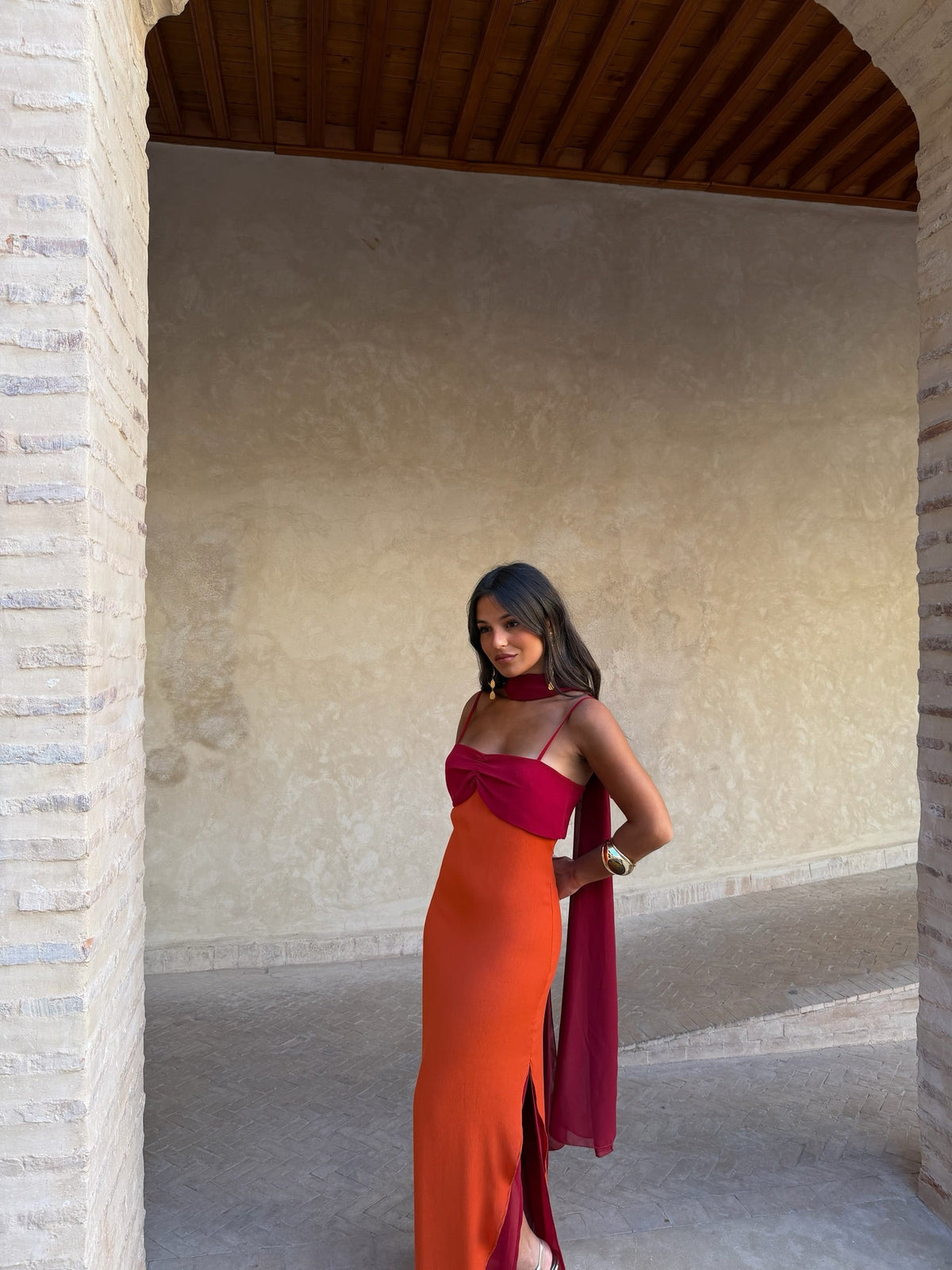 Vestido Zahara laranja e vermelho