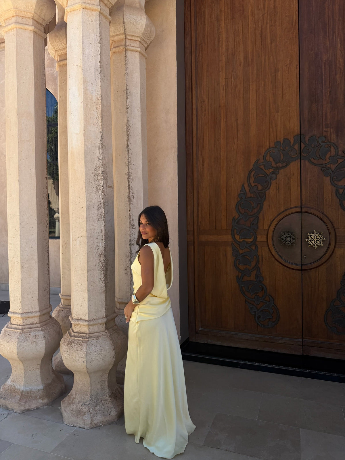Vestido Medina amarelo-claro