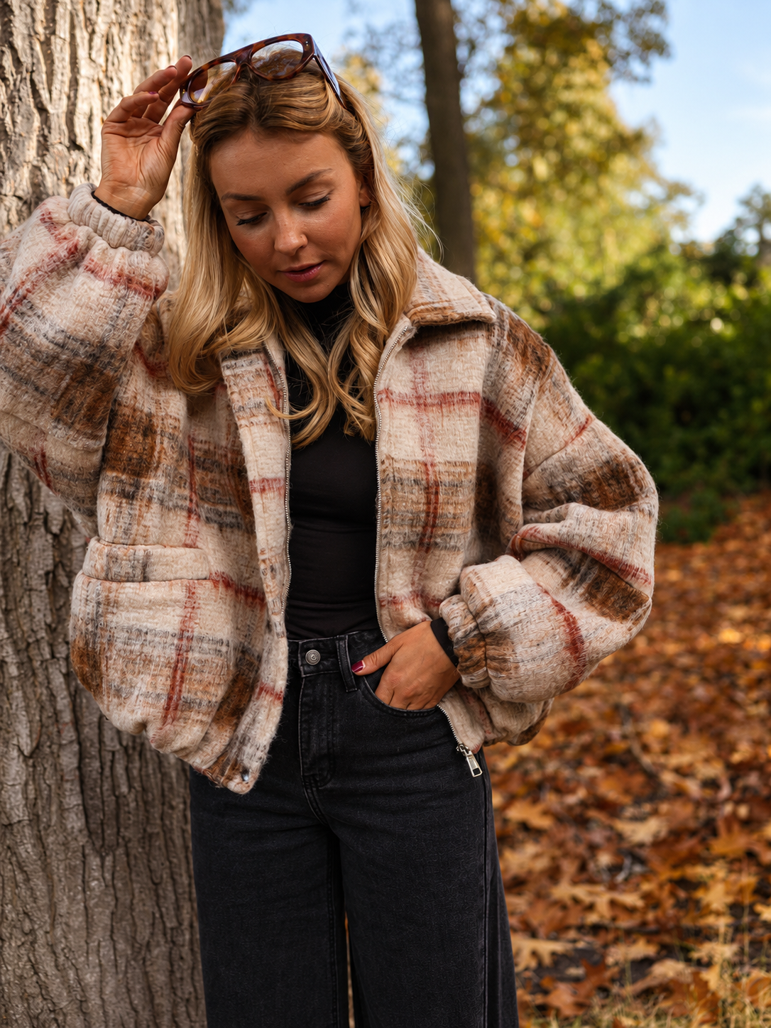 Jaqueta oversize de xadrez bege com lã