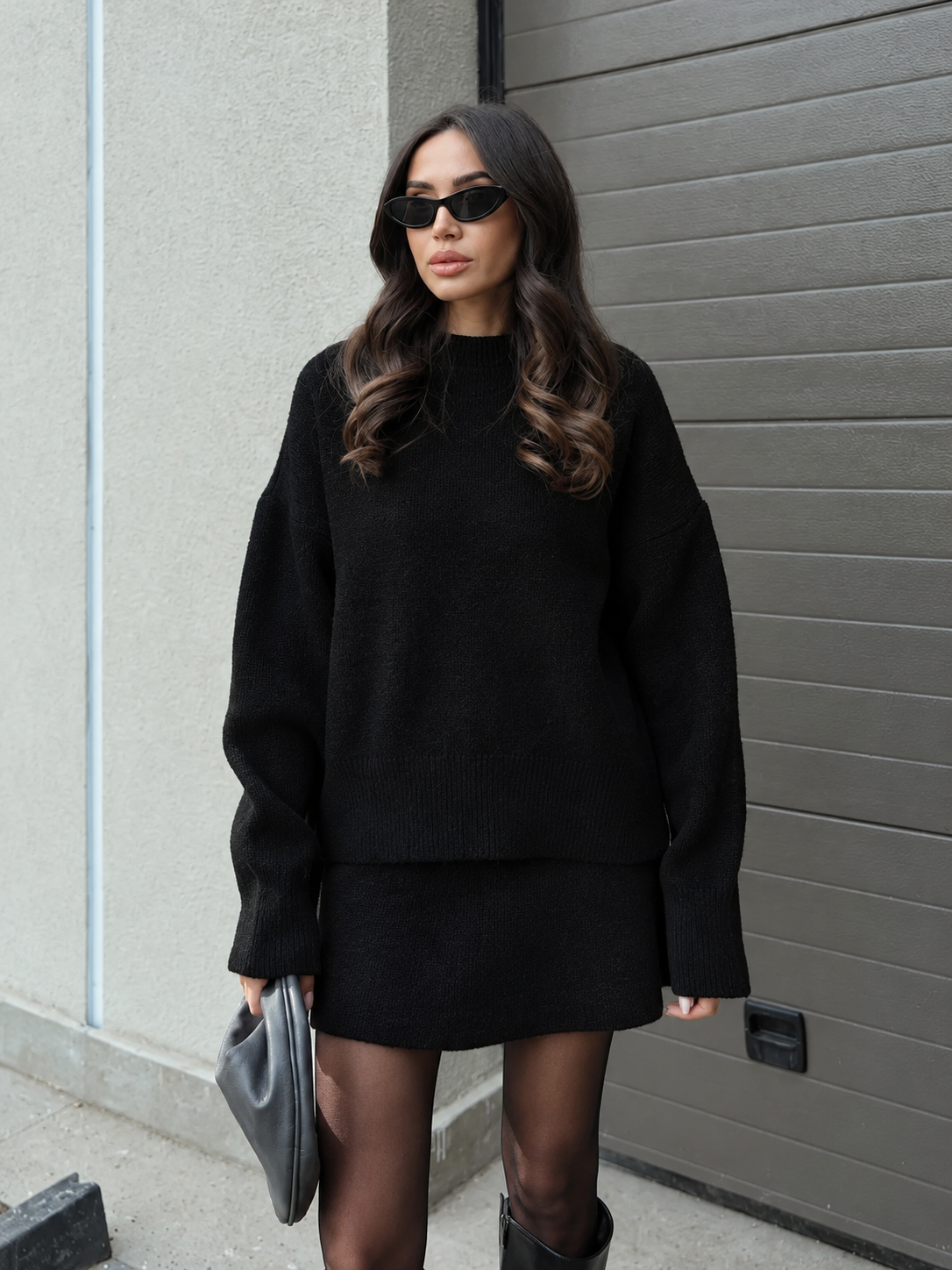Conjunto de malha macia com saia e camisola