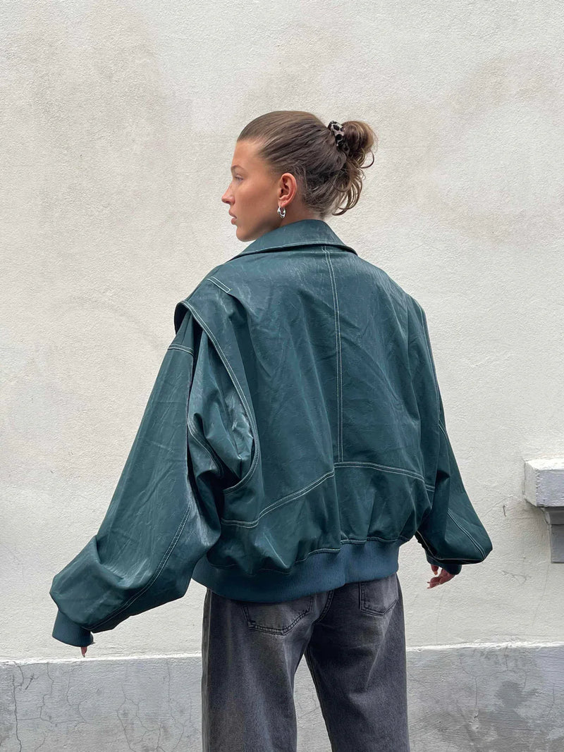 Jaqueta oversize com pespontos contrastantes